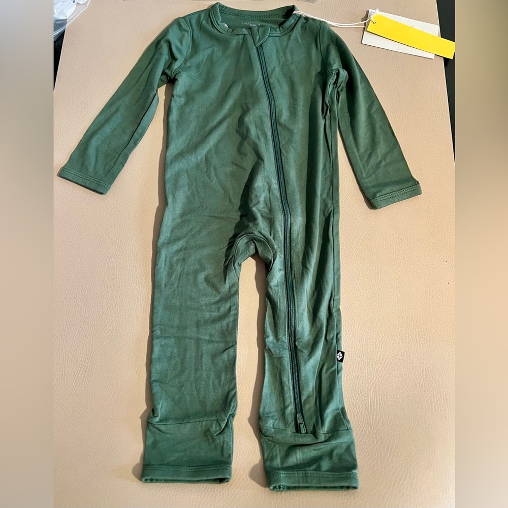 NWT Kyte baby Zippered Romper in Hunter 12–18 months